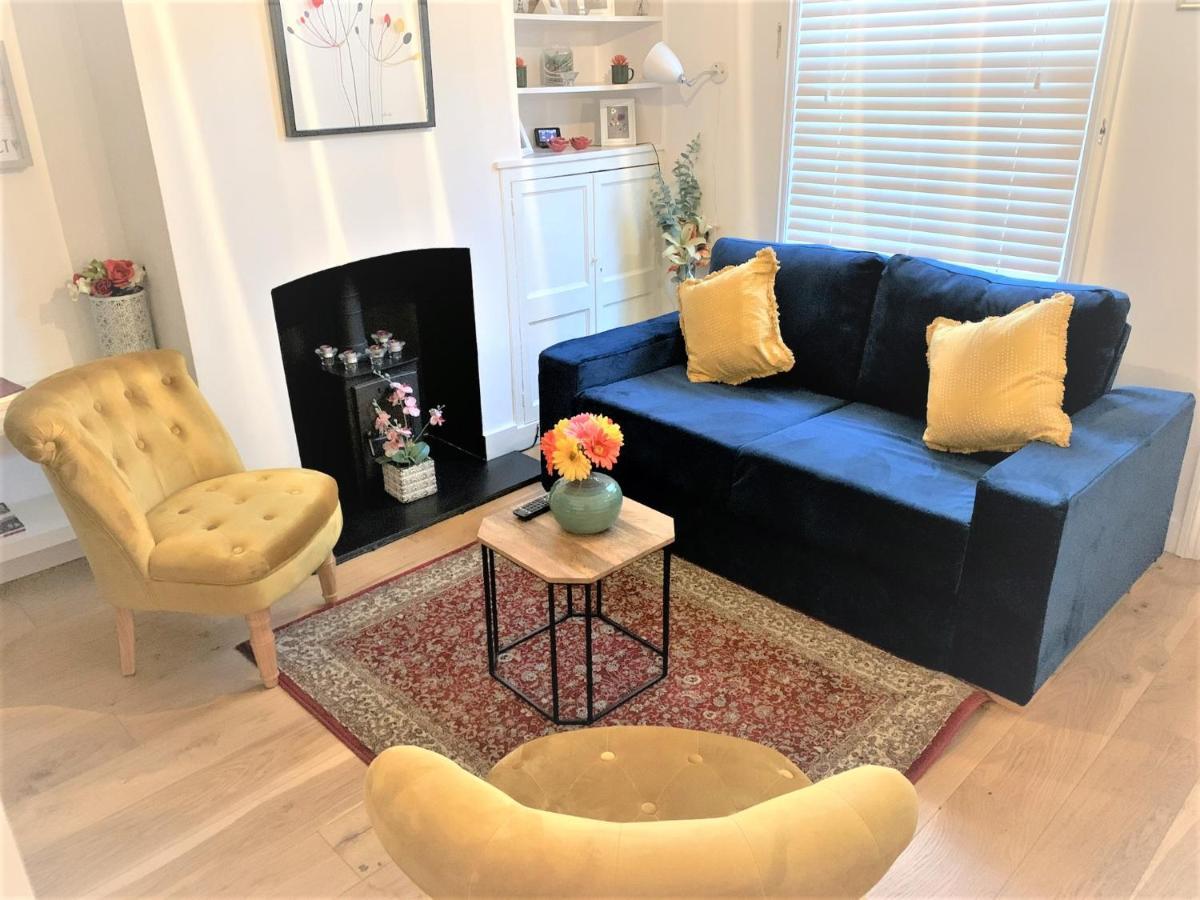 Riverside Channel5 "Holidays Homes In The Sun" Featured Central Canterbury Cottage With Free Parking Екстер'єр фото