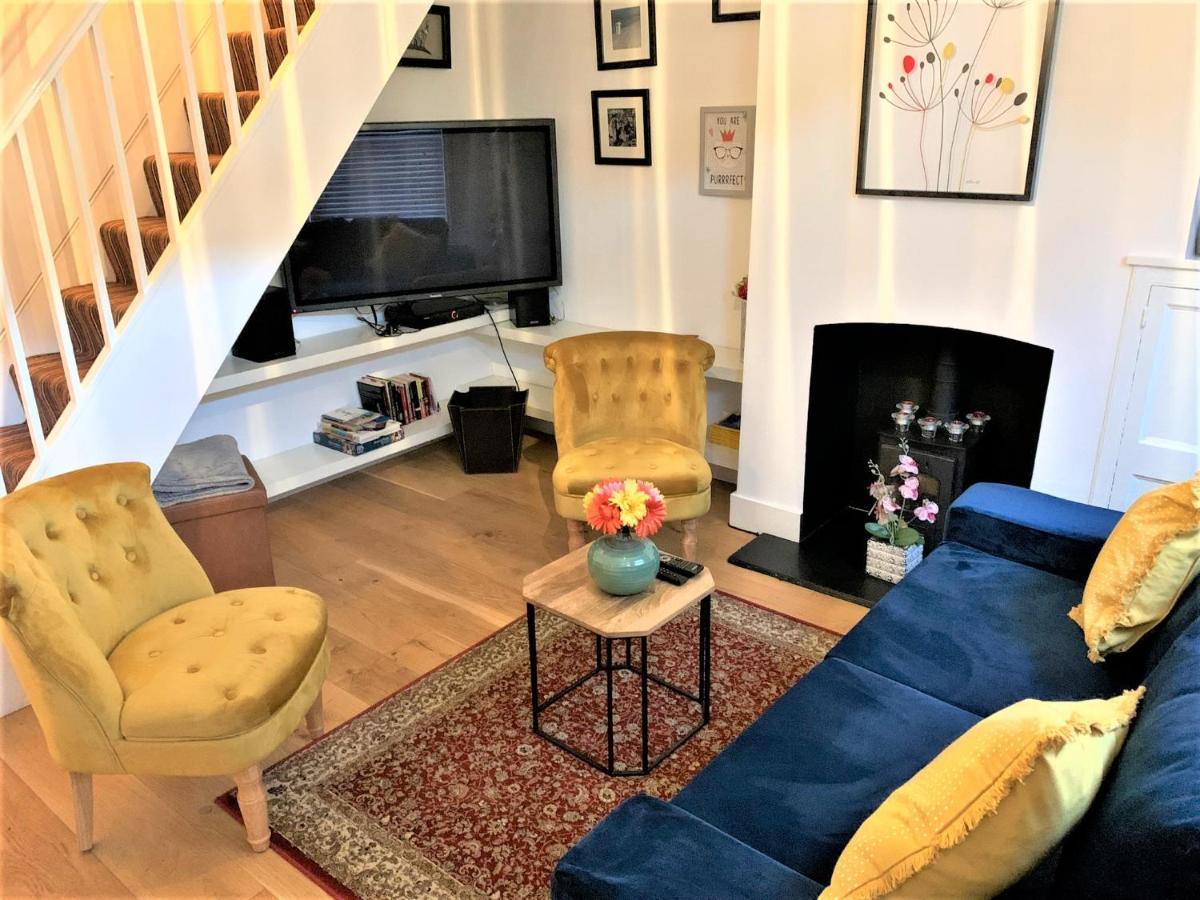 Riverside Channel5 "Holidays Homes In The Sun" Featured Central Canterbury Cottage With Free Parking Екстер'єр фото
