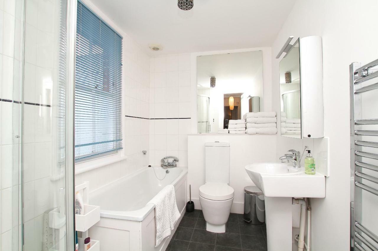 Riverside Channel5 "Holidays Homes In The Sun" Featured Central Canterbury Cottage With Free Parking Екстер'єр фото